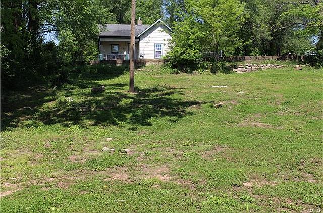 2nd image of 417 Ethel St