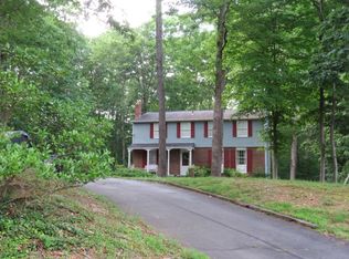 8962 Westchester Dr, Manassas, VA 20112