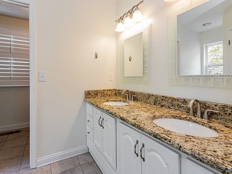220 Konawa Ln — Photo 13