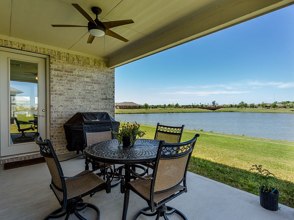 1st image of 522 Spindrift Cir