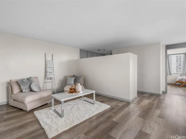 98-288 Kaonohi St APT 703, Aiea, HI 96701