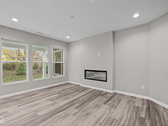 5th image of 16779 Cattle Hollow Ln