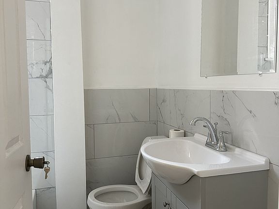 4th image of 233 S 45th St #2F
