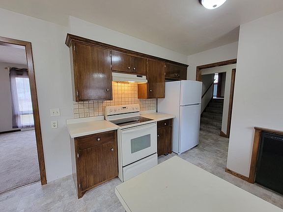 5th image of 846 34th Ave N