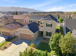 879 W Hexham Dr N, North Salt Lake, UT 84054