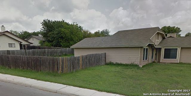 2nd image of 7203 Sunlit Trail Dr