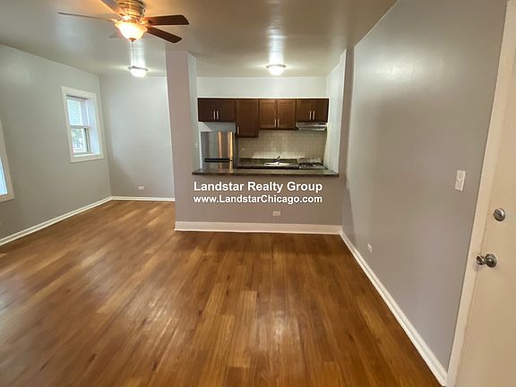 3rd image of 4756 N Maplewood Ave APT 203