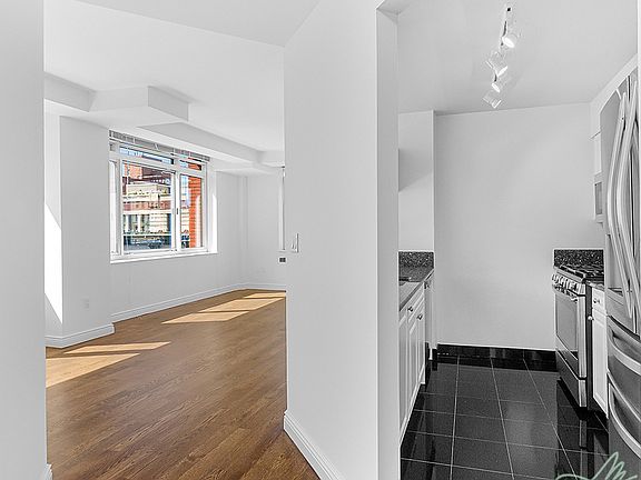 3rd image of 60 W 23rd St APT 838