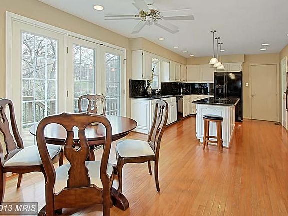 3rd image of 3805 Ruben Simpson Ct