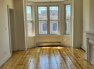 184 1st St APT 3, Troy, NY 12180