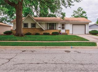 822 SE Belmont Dr, Ankeny, IA 50021