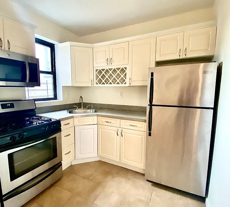 1st image of 219 W 145th St #28H