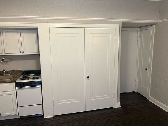 4th image of 727 N 21st St #103