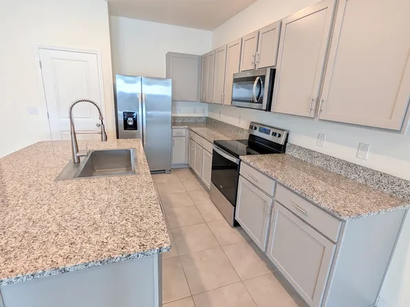 2926 Suncoast Plains Dr, Odessa, FL 33556