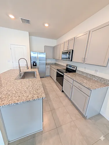 2926 Suncoast Plains Dr Photo 1
