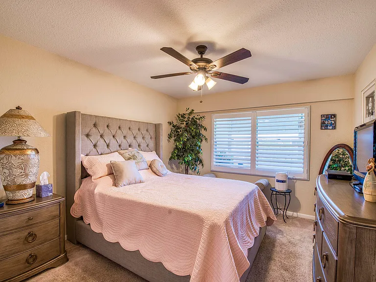 293 Brighton Dr #G — Photo 11