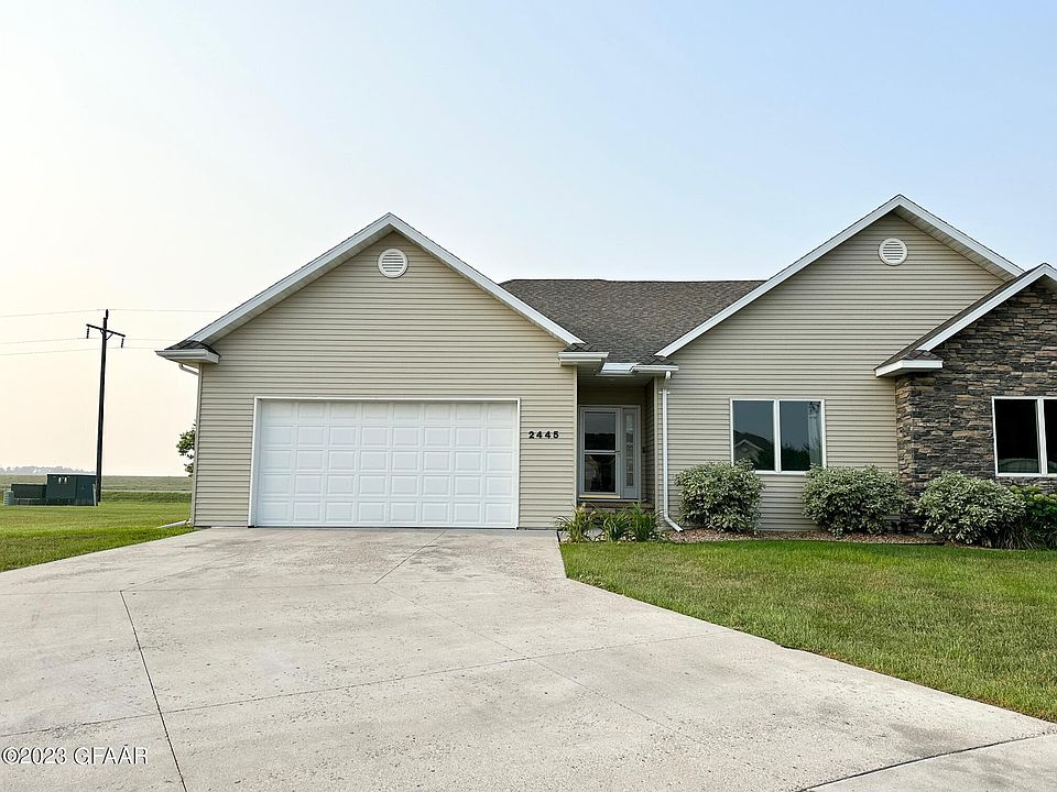 2445 Augusta Dr, Grand Forks, ND 58201 Zillow