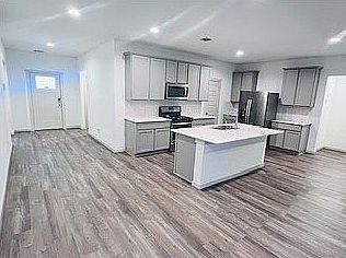 5th image of 3319 Central Garden Ln