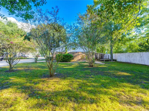 114 Wood St, Navasota, TX 77868