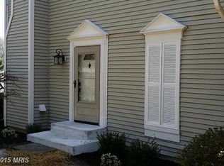 215 Perrywinkle Ln, Gaithersburg, MD 20878