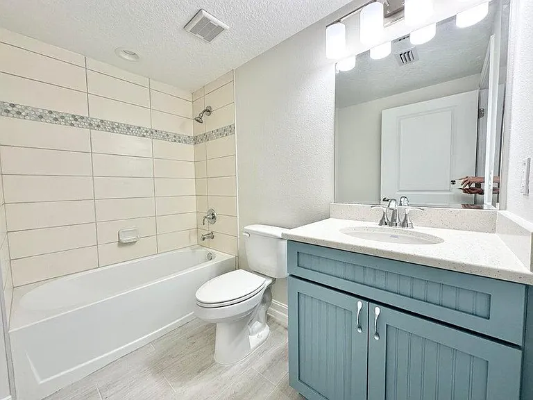 1825 Riverside Dr #404 — Photo 12