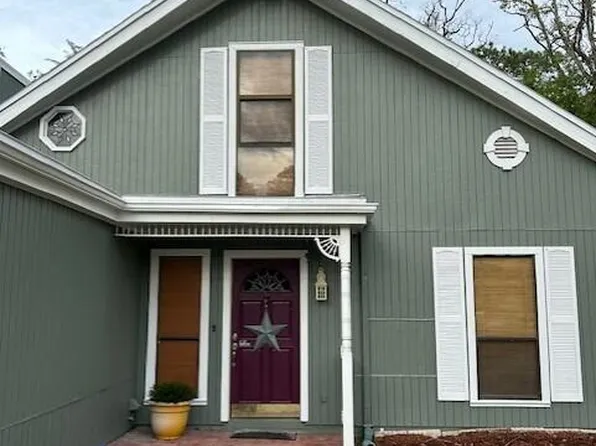 10137 PINE BREEZE Road W, Jacksonville, FL 32257