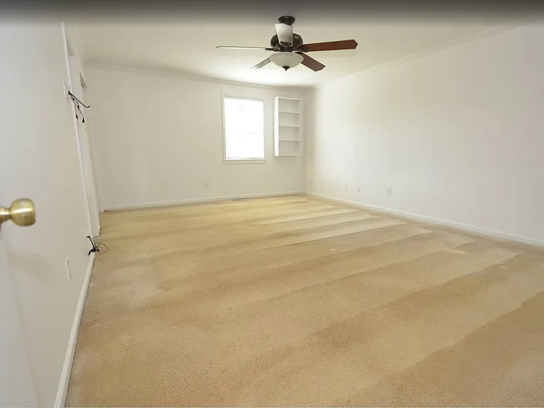 1495 Haynes Ct — Photo 7