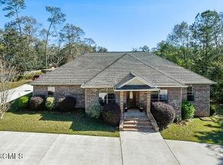 8858 Kailua Pl, Diamondhead, MS 39525