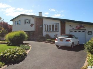 254 W 18th St, Deer Park, NY