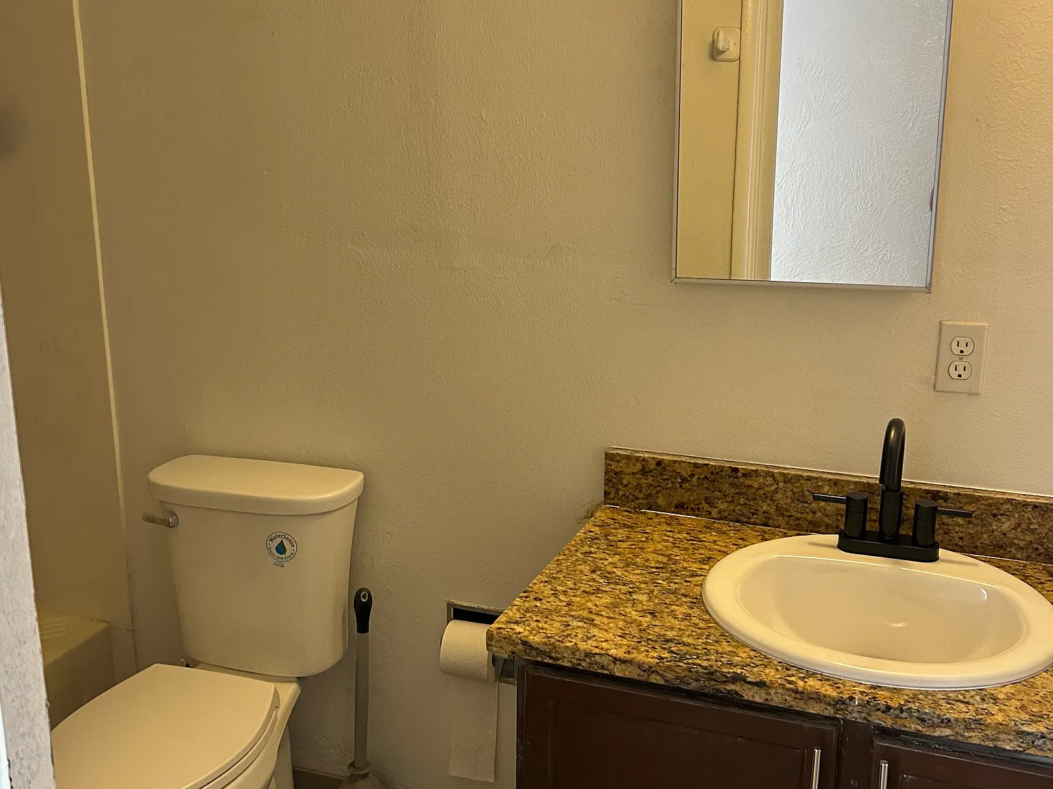 1 bed, 750 sqft, $950 — Photo 4