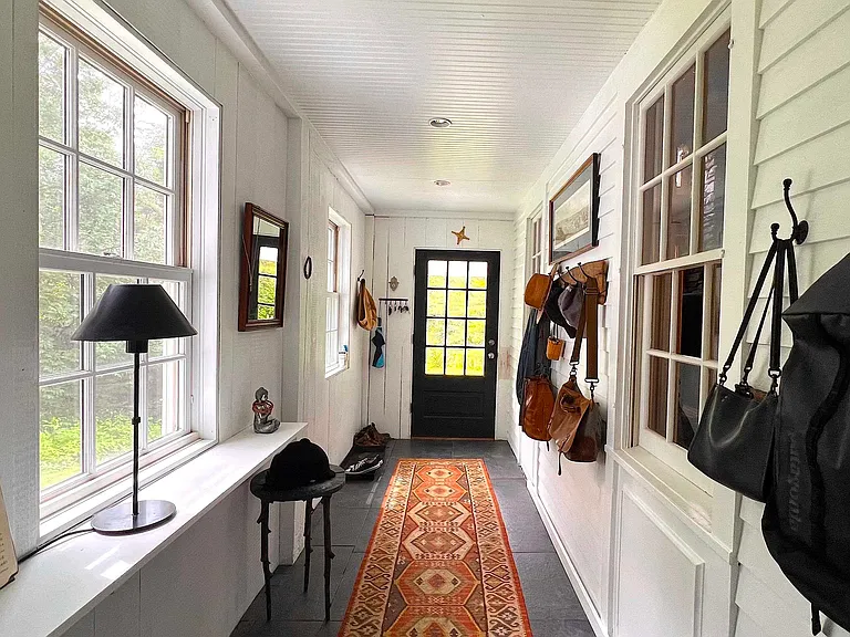190 Scallop Dr — Photo 10