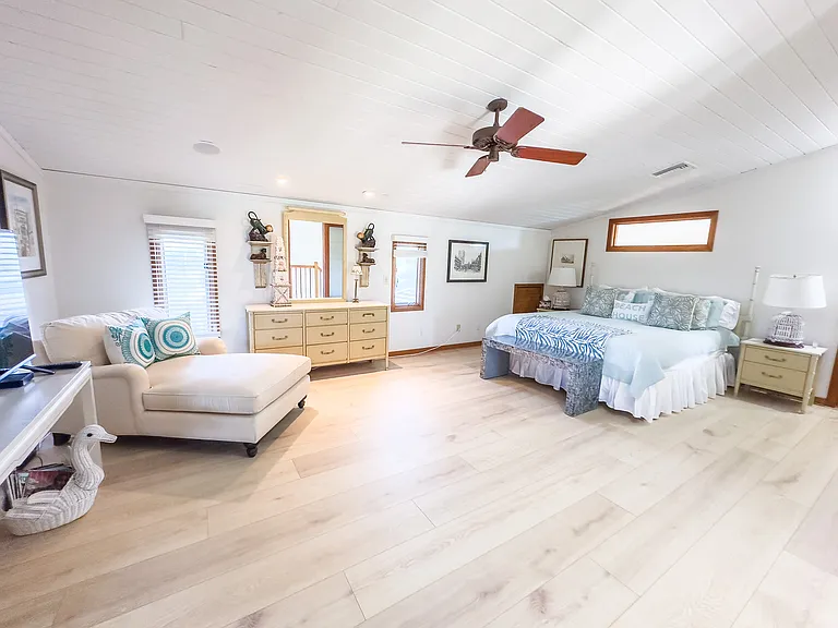 725 Conn Way — Photo 18