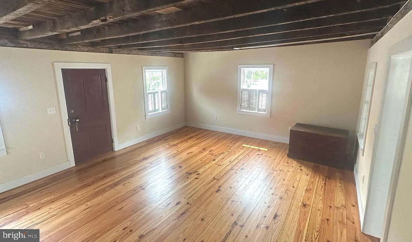 3 bed, 2.0 bath, 3166 sqft, $3,000 — Photo 4