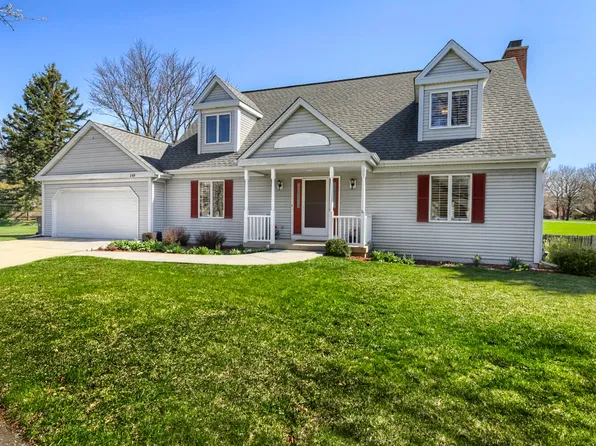 245 Old Forge Rd, Elgin, IL 60123