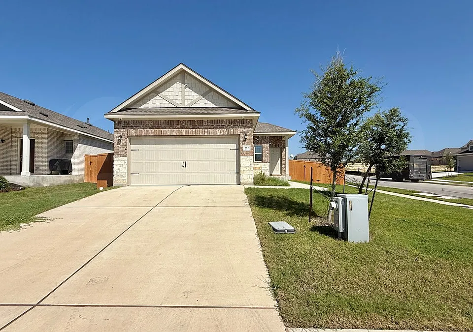 257 James Caird Dr