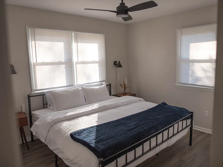 5522 N Bennington Ave — Photo 26