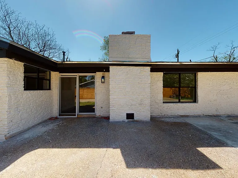 204 Tower Dr — Photo 22