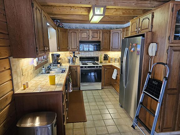 5th image of 3521 S Ausable River Dr