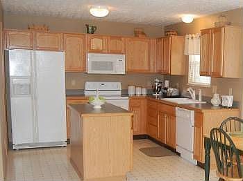 4th image of 8590 Abilene Dr