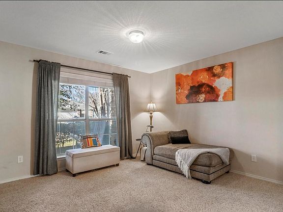 5th image of 209 Pagoda Dr
