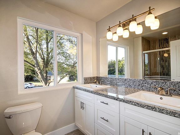 5th image of 6324 Parkview Way