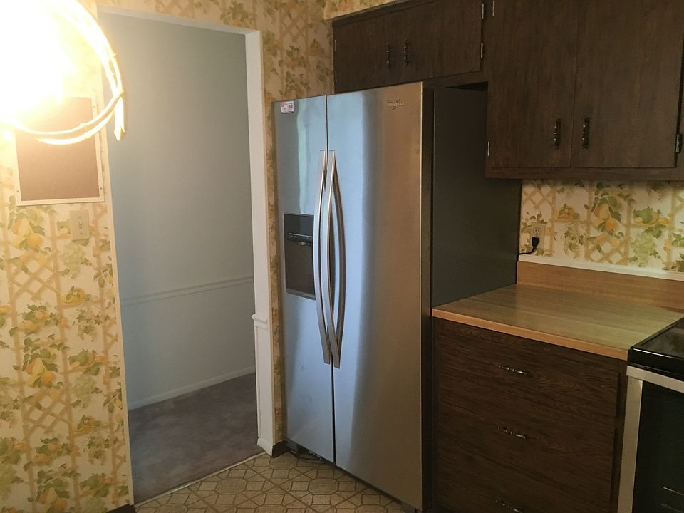 2nd image of 153 Kimrose Ln