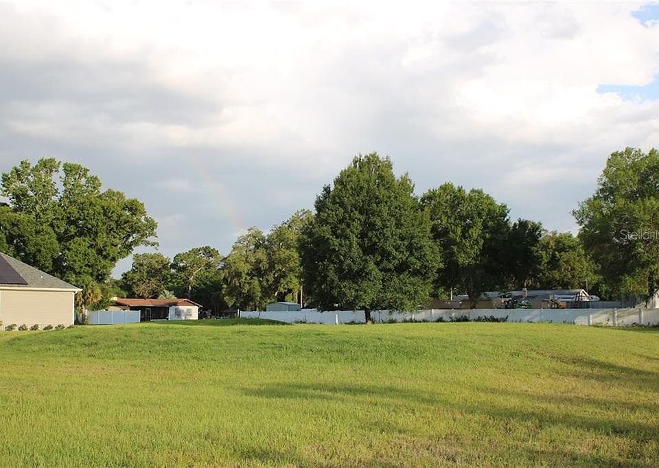 1st image of 16915 Leclare Groves Way