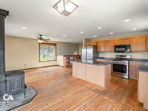 5th image of 7195 Hidden Meadow Rd