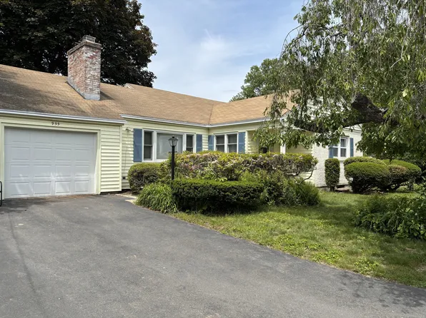 955 North Main Street, West Hartford, CT 06117