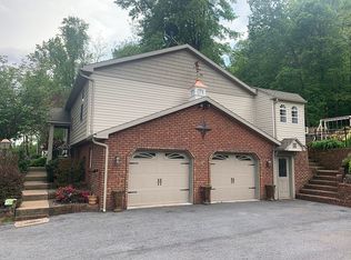 95 Greenville Rd, Denver, PA 17517