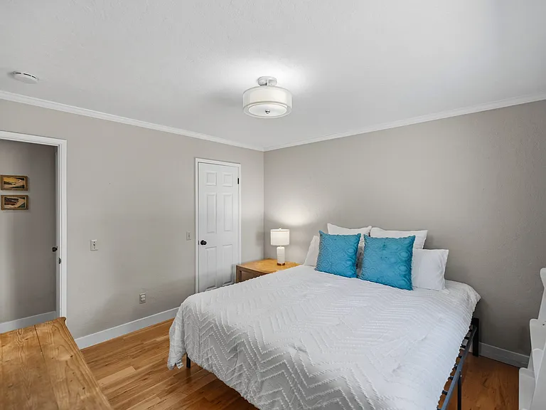 2865 Lasauen Rd — Photo 25