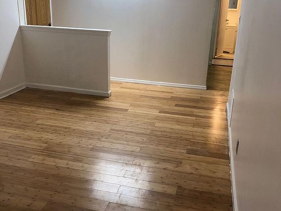 5th image of 7 Lisa Ln Floor 1