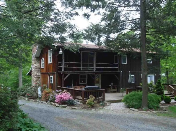 563 Zahn Dr, Ickesburg, PA 17037