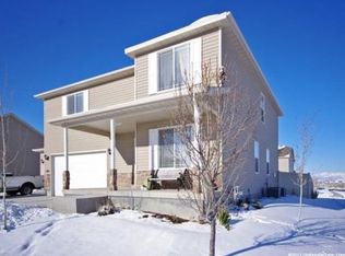 1375 E Shallow Water Rd, Eagle Mountain, UT 84005